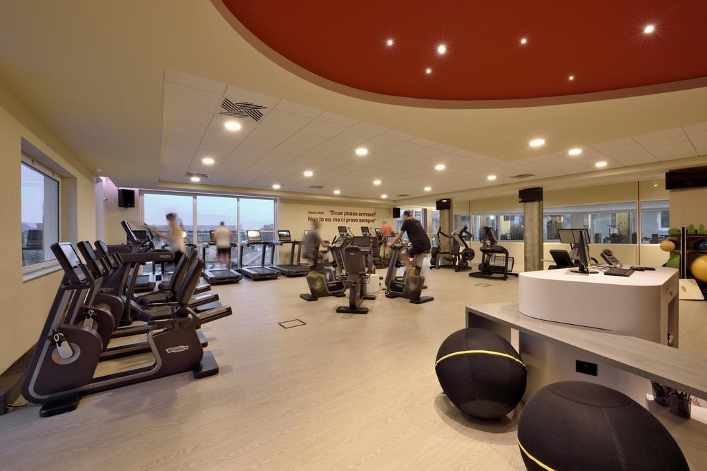 פינרולו Hotel Villa Glicini מראה חיצוני תמונה