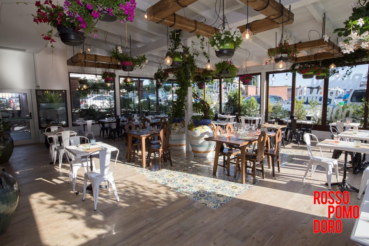 פינרולו Hotel Villa Glicini מראה חיצוני תמונה